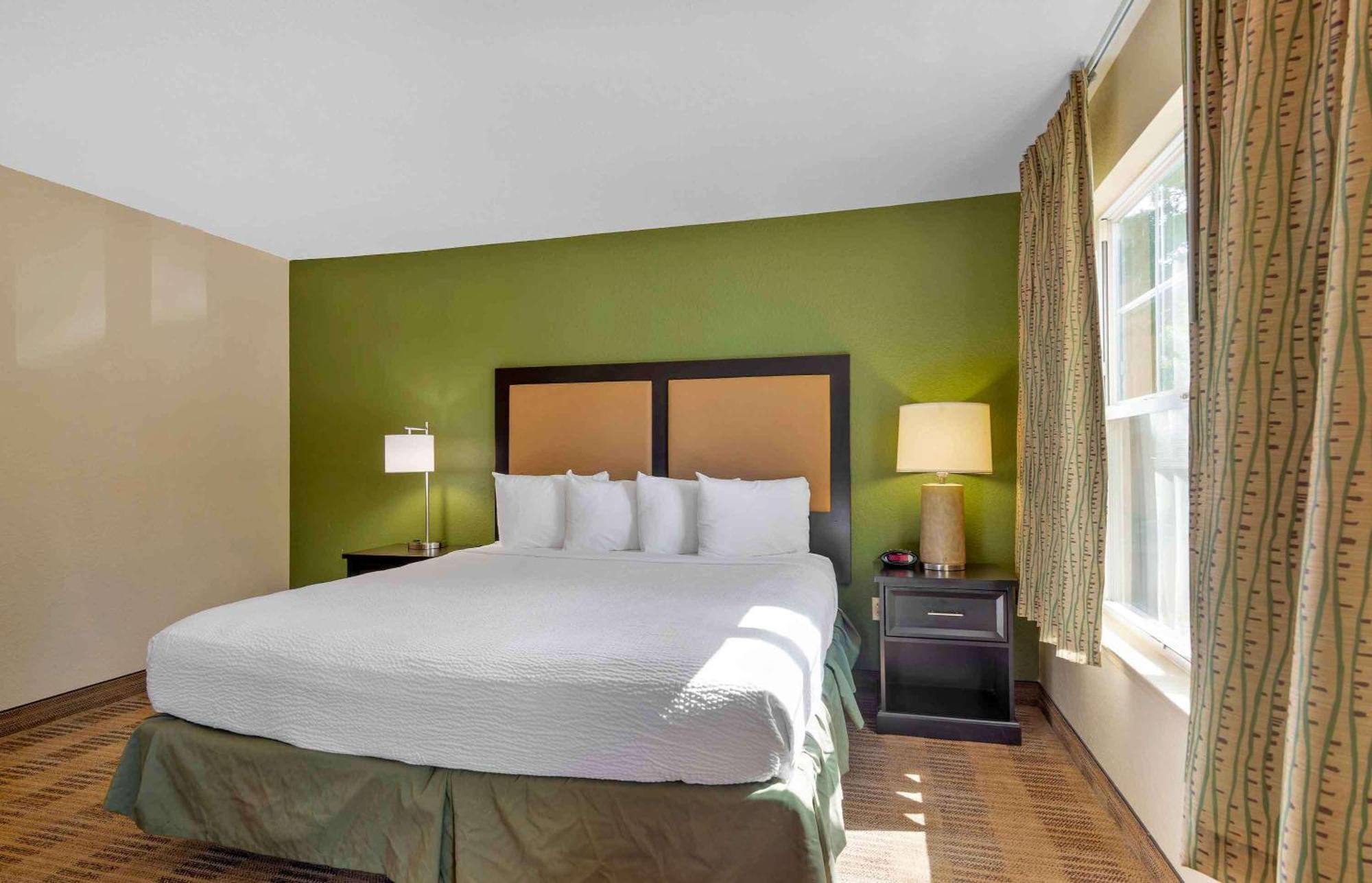 Extended Stay America Select Suites - Orlando - Maitland - Summit Tower Blvd Altamonte Springs Eksteriør billede
