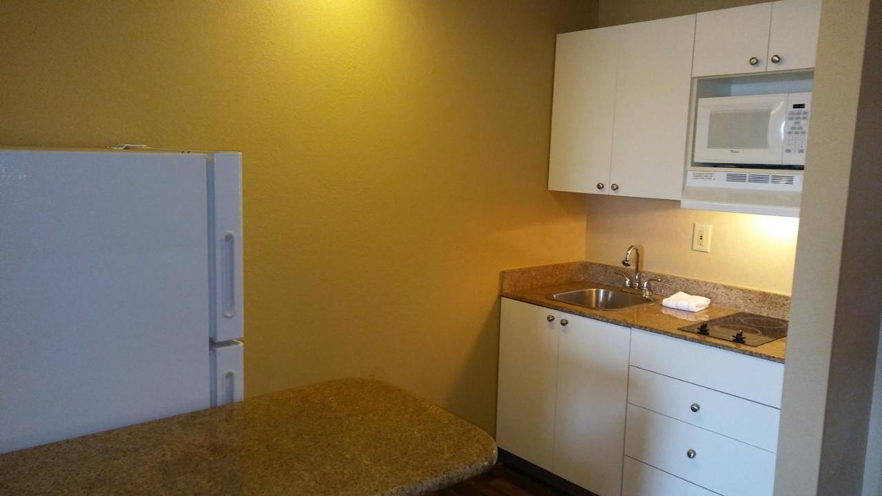 Extended Stay America Select Suites - Orlando - Maitland - Summit Tower Blvd Altamonte Springs Eksteriør billede